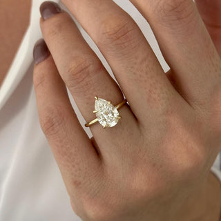 3.0 CT Pear Cut Moissanite Solitaire Style Engagement Ring