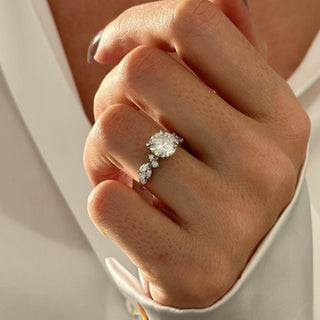 2.0 CT Round Brilliant Cut Moissanite Cluster Style Engagement Ring