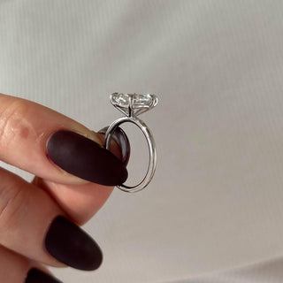 3.0 CT Pear Cut Moissanite Solitaire Style Engagement Ring