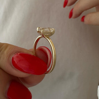 1.0 CT Emerald Cut Moissanite Solitaire Style Engagement Ring