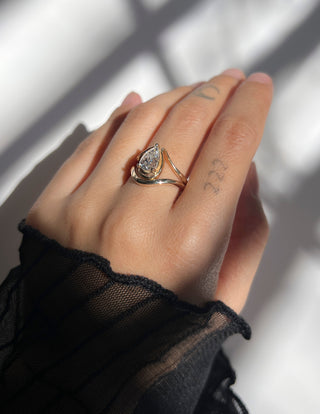 1.25 - 2.0 CT Pear Shaped Lab Grown Diamond Unique Style Engagement Ring