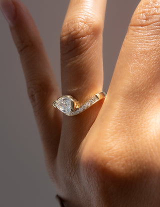 1.0 - 2.0 CT Pear Cut Lab Grown Diamond Pavé Unique Setting Engagement Ring