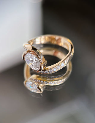 1.0 - 2.0 CT Oval Cut Lab Grown Diamond Pavé Unique Setting Engagement Ring