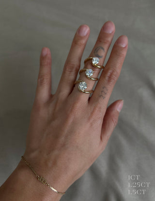 1.0-1.50 CT Round Cut Lab Grown Diamond Solitaire Style Bridal Ring Set