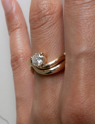 1.0-1.50 CT Round Cut Lab Grown Diamond Solitaire Style Bridal Ring Set