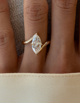 1.0 - 2.0 CT Marquise Shaped Lab Grown Diamond Soliatire Style Engagement Ring