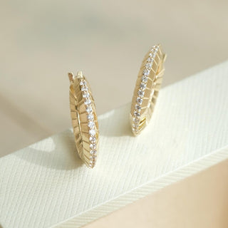 0.25 TCW Round Moissanite Diamond Crystal Hoop Earring