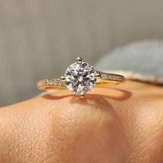 0.5 - 1.5 CT Round Cut Moissanite Engagement Ring