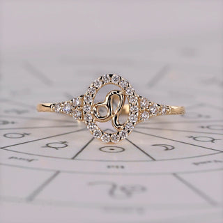 0.45 TCW Round Side Leo zodiac Ring