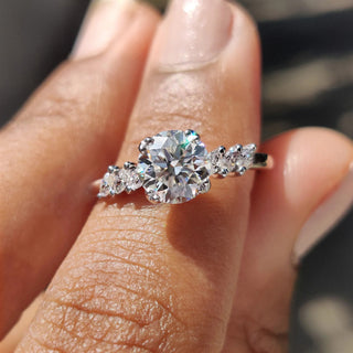 1.0 - 2.0 CT Round Cut Moissanite Cluster Engagement Ring