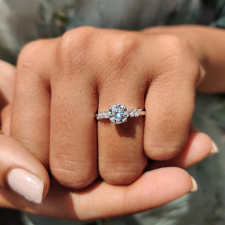 1.0 - 2.0 CT Round Cut Moissanite Cluster Engagement Ring