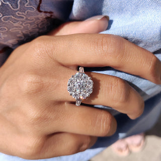 1.0 - 2.0 CT Round Cut Moissanite Three Stone Engagement Ring