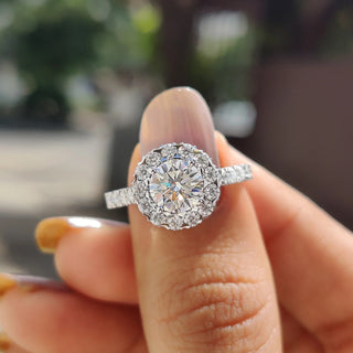 1.0 - 2.0 CT Round Cut Moissanite Halo Engagement Ring