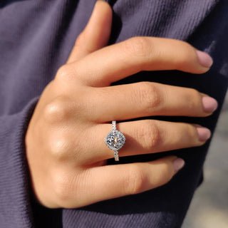 1.0 - 2.0 CT Round Cut Moissanite Halo Engagement Ring
