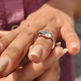 0.5 TWC Round Cut Moissanite HeartShape Engagement Ring