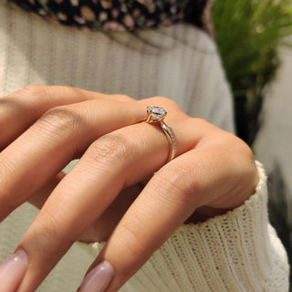 0.5 - 1.5 CT Round Cut Moissanite Engagement Ring