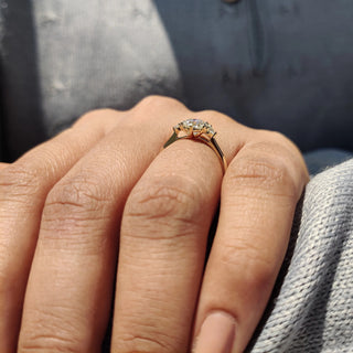 0.5 - 1.5 CT Round Cut Moissanite Three Stone Engagement Ring