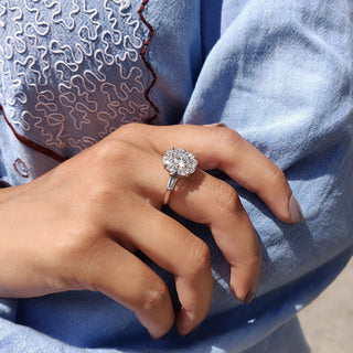 1.0 - 2.0 CT Round Cut Moissanite Three Stone Engagement Ring