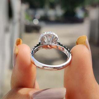 1.0 - 2.0 CT Round Cut Moissanite Halo Engagement Ring