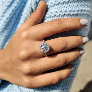 1.0 - 2.0 CT Round Cut Moissanite Halo Engagement Ring