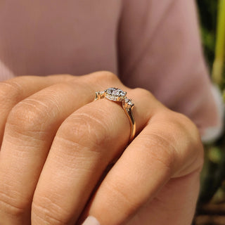 0.5 - 1.5 CT Round Cut Moissanite Hidden Halo Engagement Ring