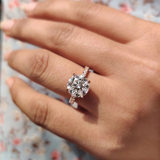 1.0 - 2.0 CT Round Cut Moissanite Hidden Halo Engagement Ring