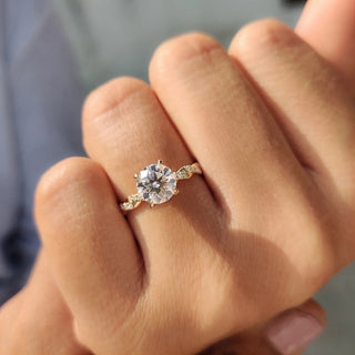1.0 - 2.0 CT Round Cut Moissanite Engagement Ring