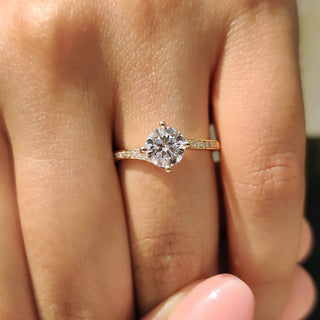 0.5 - 1.5 CT Round Cut Moissanite Engagement Ring