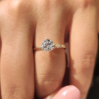 0.5 - 1.5 CT Round Cut Moissanite Three Stone Engagement Ring