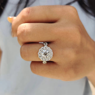 1.0 - 2.0 CT Round Cut Moissanite Engagement Ring