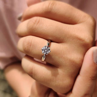 0.80-1.50 CT Round Cut Moissanite Solitaire Engagement Ring