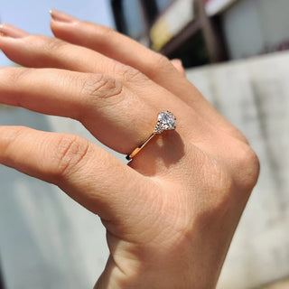 0.5 - 1.5 CT Round Cut Moissanite Three Stone Engagement Ring