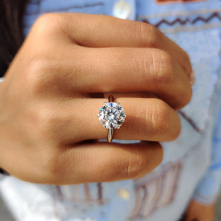 1.0 - 2.0 CT Round Cut Moissanite Solitaire Engagement Ring