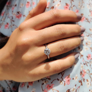 0.5 - 1.5 CT Round Cut Moissanite Solitaire Engagement Ring