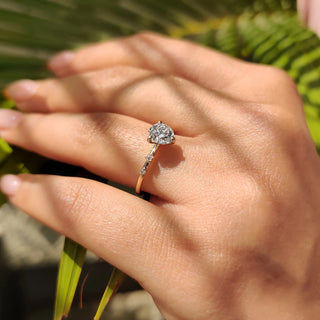 0.5 - 1.5 CT Round Cut Moissanite Three Stone Engagement Ring