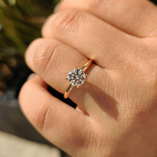 1.0 - 2.0 CT Round Cut Moissanite Engagement Ring