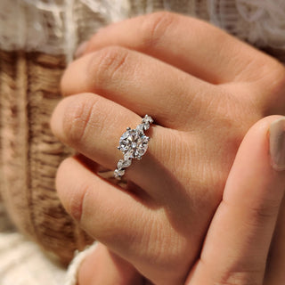 1.0-2.0 CT Round Cut Moissanite Pave Engagement Ring