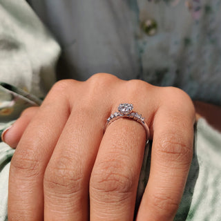 1.0 - 2.0 CT Round Cut Moissanite Cluster Engagement Ring