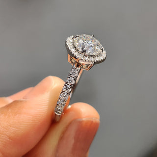 1.0 - 2.0 CT Round Cut Moissanite Halo Engagement Ring