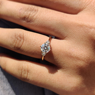 0.5 - 1.5 CT Round Cut Moissanite Three Stone Engagement Ring