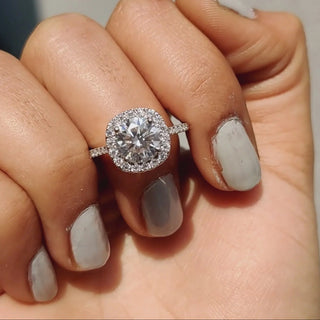1.0 - 2.0 CT Round Cut Moissanite Halo Engagement Ring