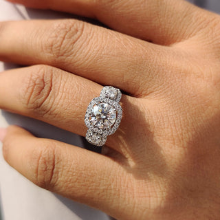 1.0 - 2.0 CT Round Cut Moissanite Three Stone Engagement Ring