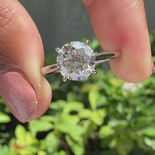 0.5 - 1.5 CT Round Cut Moissanite Cathedral Engagement Ring