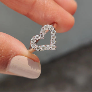 0.5 TWC Round Cut Moissanite HeartShape Engagement Ring