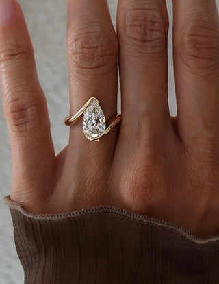 1.0 - 2.5 CT Pear Shaped Lab Grown Diamond Bypass Style Engagement Ring