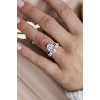 4.0 CT Oval Cut Solitaire Setting Moissanite Engagement Ring