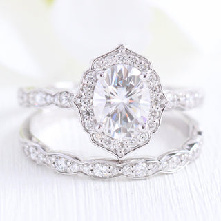1.50CT Vintage Floral Oval Ring Cut Moissanite Halo Engagement Ring Set