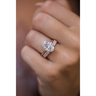 4.0 CT Oval Cut Solitaire Setting Moissanite Engagement Ring