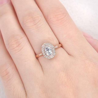 1.0CT Oval Cut 14K Rose Gold Moissanite Engagement Ring