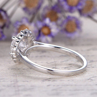 1.25CT Floral Round Brilliant Cut Halo Moissanite Engagement Ring